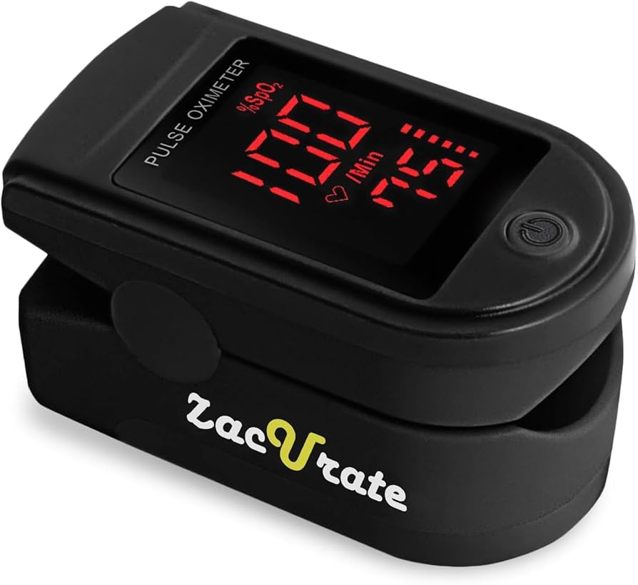 The Zacurate DL500 pulse oximeter shown against a neutral background.