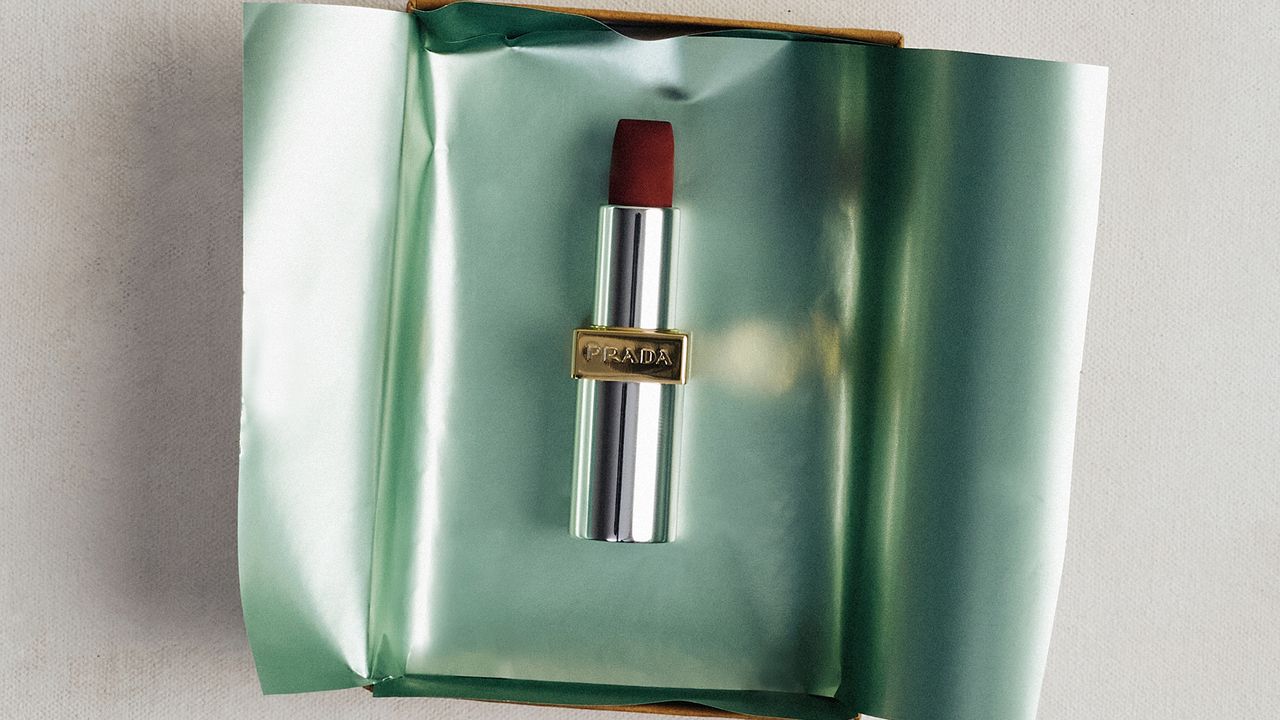 12 Best Clean Beauty Gifts for Radiant Skin (2024)