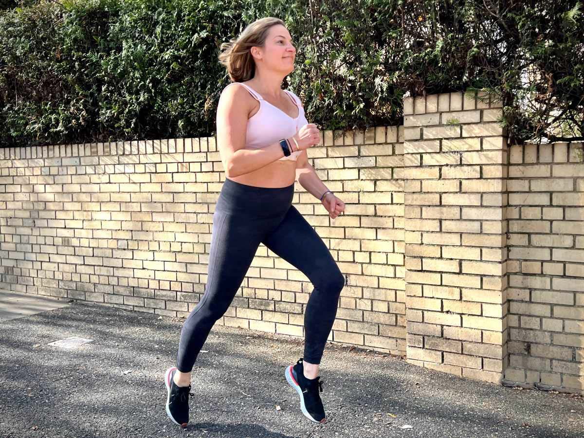 Shefit Flex Sports Bra in pink featuring thick adjustable straps and padding.